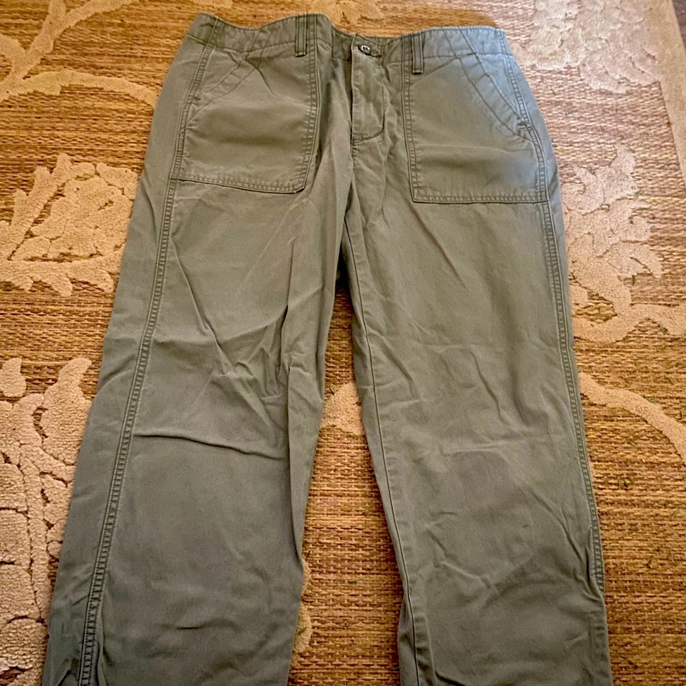 NWOT LEVIS GREEN COTTON PANTS SIZE 29